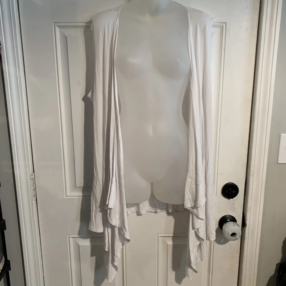 Made By Johnny Sleeveless Open Cardigan Women's XXXL White